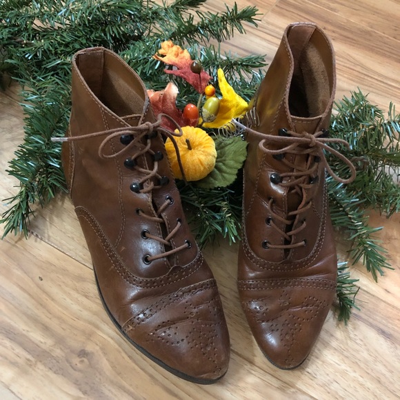 Hunt Club Shoes Vintage Hunt Club Leather Wing Tip Lace